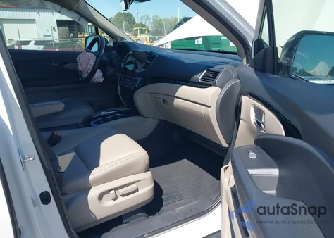 2019 Honda Pilot Touring из США, поврежденный, VIN 5FNYF5H93KB021978